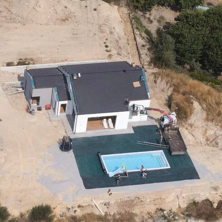 Vista aérea de un proyecto de piscina durante su ejecución