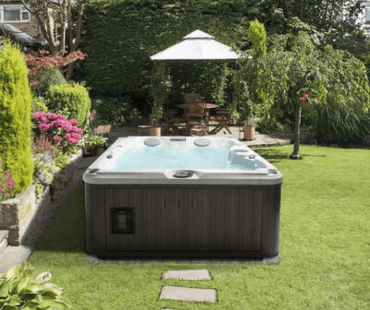 Jacuzzi J-235 SPA CLÁSICO CON TUMBONA