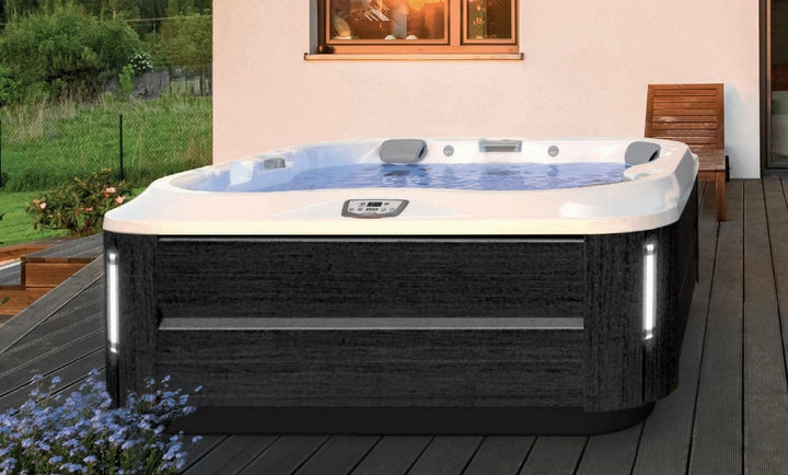 Jacuzzi J-355 SPA CON TUMBONA COMFORT Y ASIENTO RELAJANTE