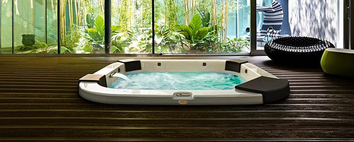 Jacuzzi DELOS